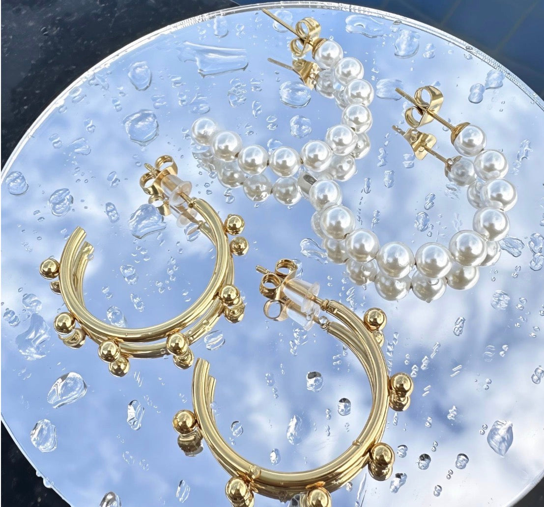 Classic Pearl Loop Hoops