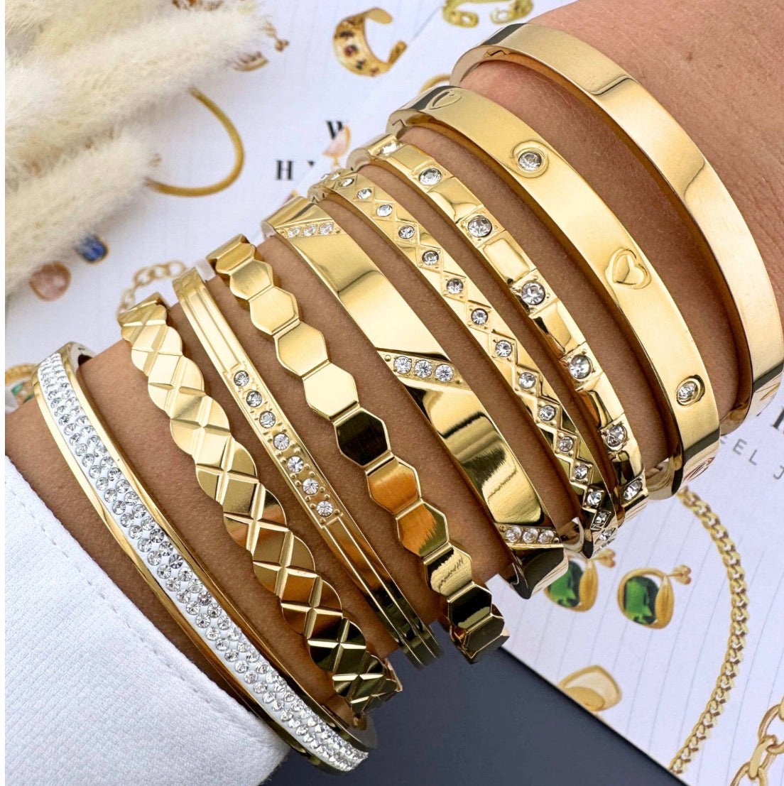 Dainty Heart Crystal Bangle Bracelet