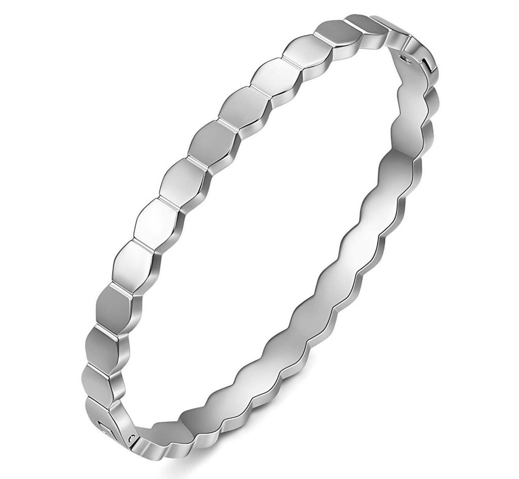 Everyday Luxe Geometric Bangle