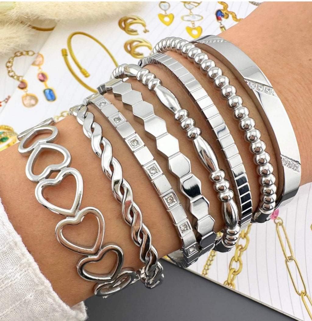 Everyday Luxe Geometric Bangle