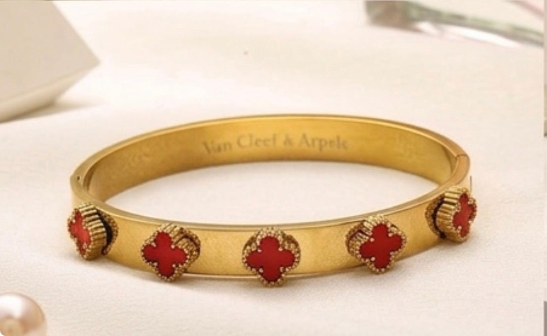Van Cleef bangle