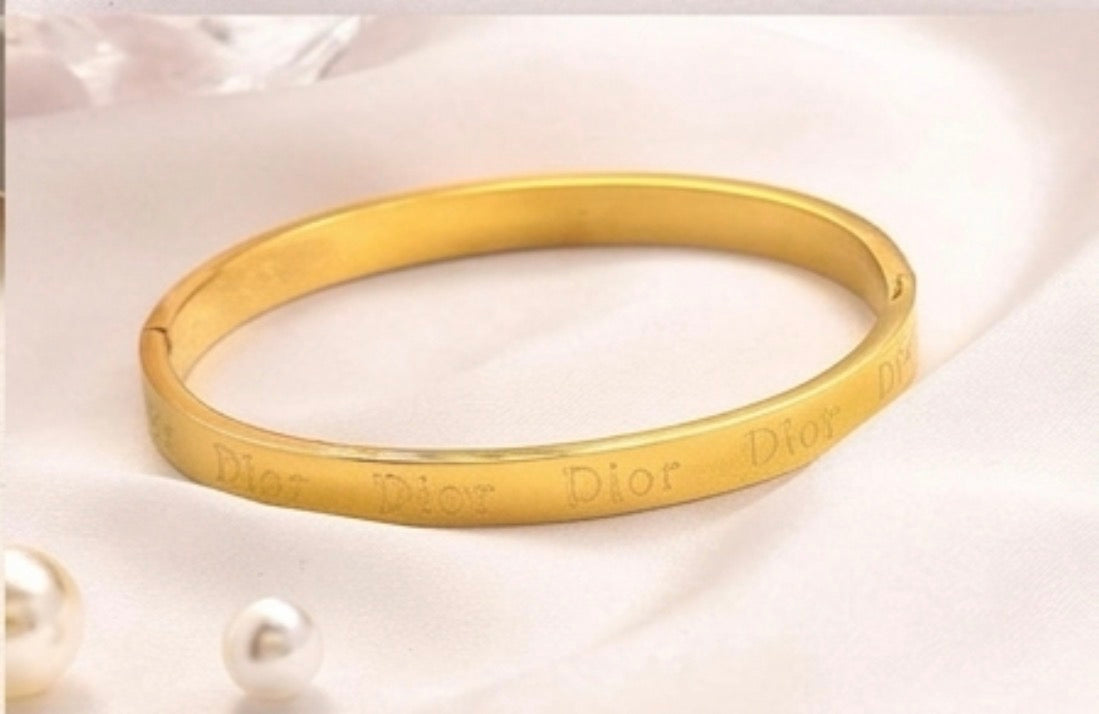 Dior bangle